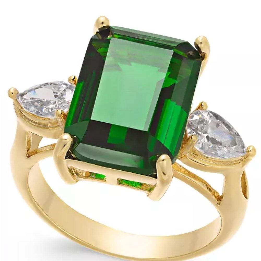 Charter Club Emerald Cut Crystal Ring Plate Gold 22$